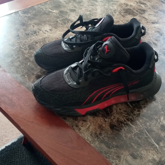 Puma's - Picture 3 of 3